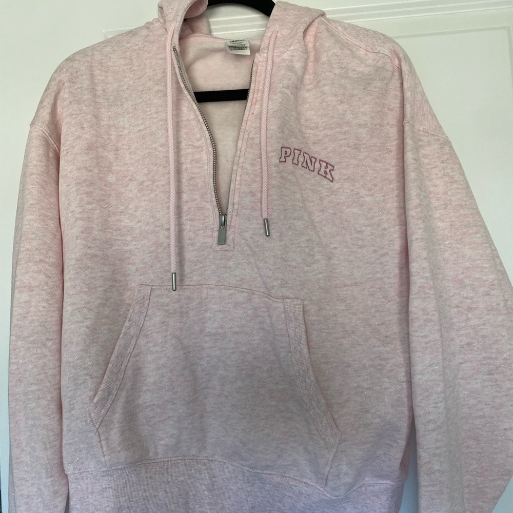VS pink pullover